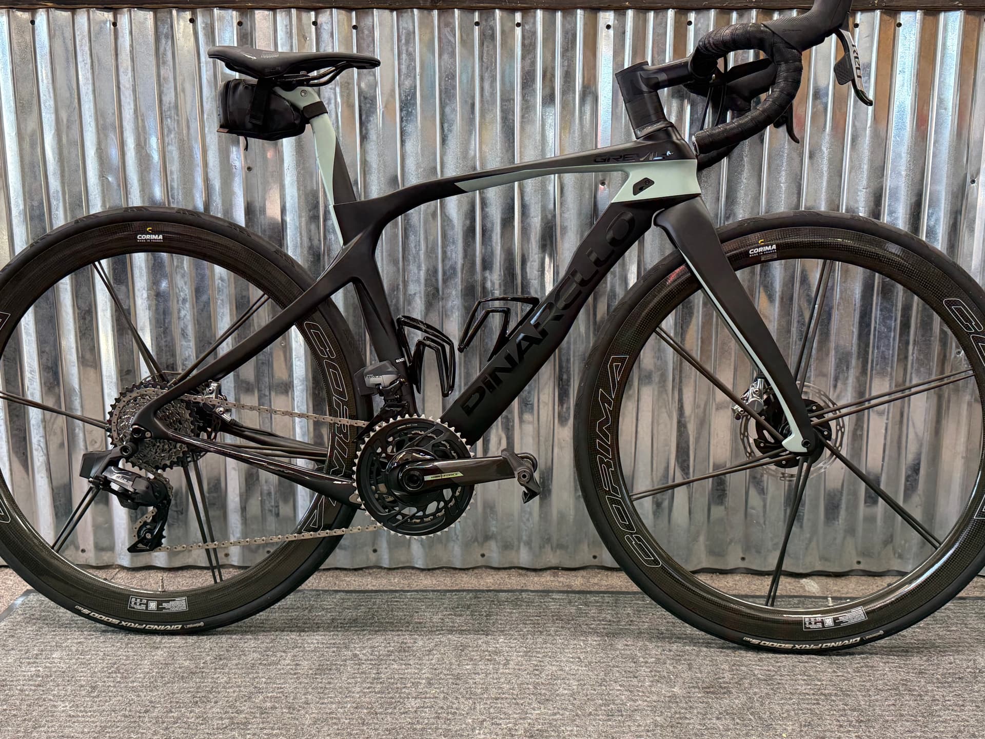 Custom Pinarello Grevil gravel build with carbon wheels